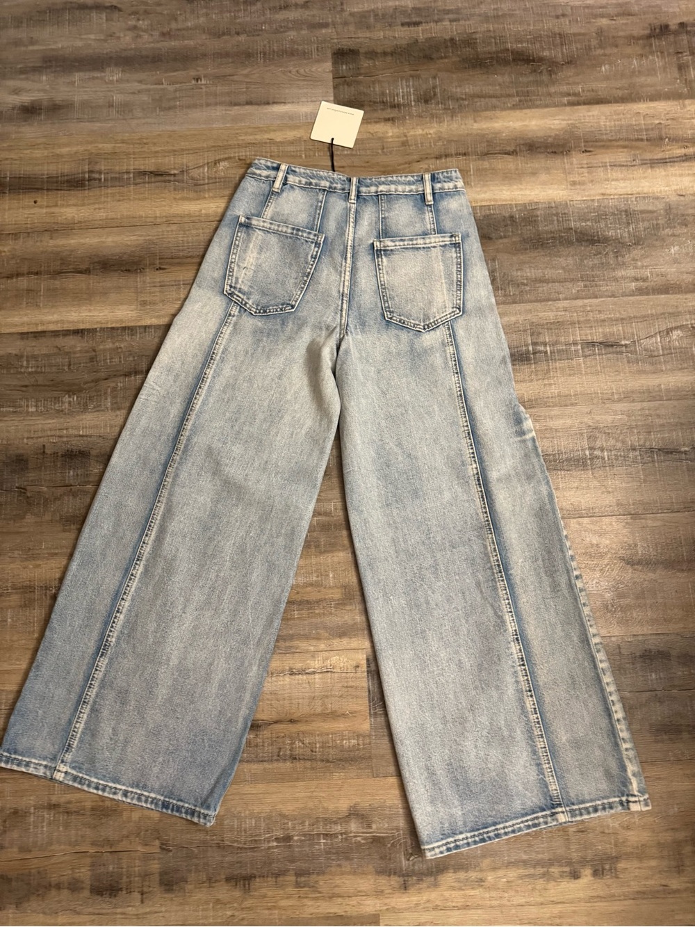 Aaron & Amber Light Wash Wide Leg Jeans Size Small NWT 28x30 Button Fly - Picture 2 of 5